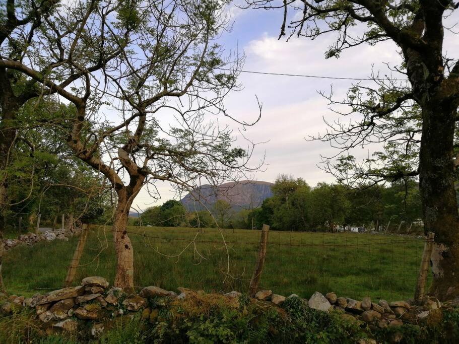 Lovely Stone Village In Snowdonia * Waenfawr